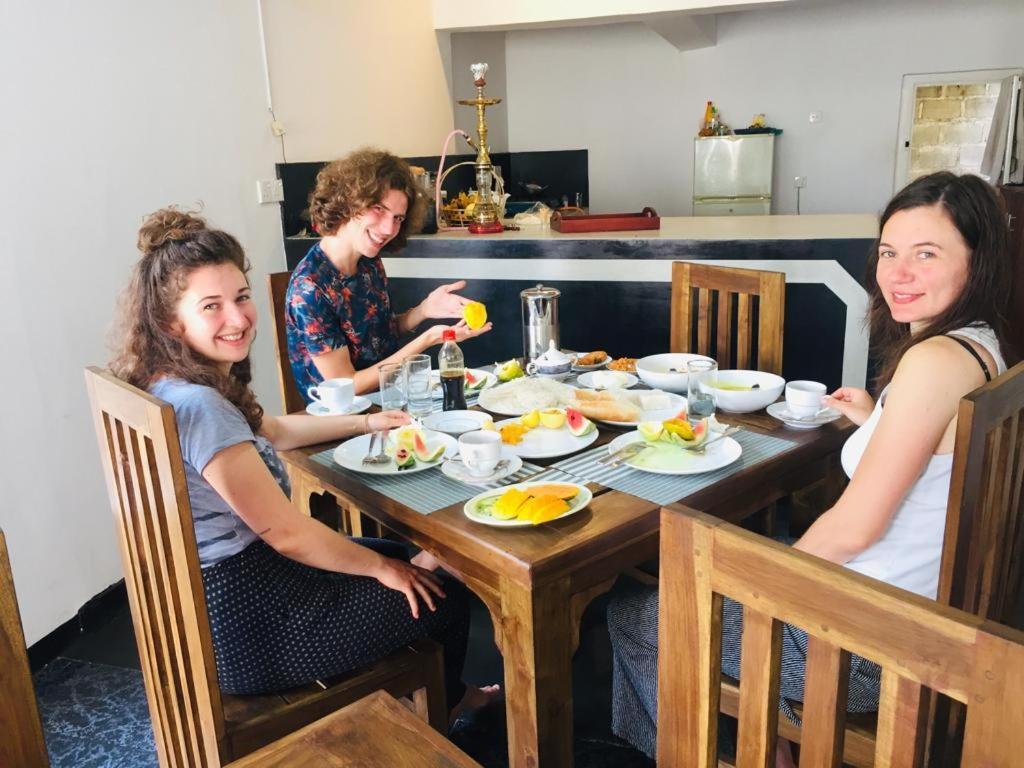 The Lake Round Guest House 캔디 외부 사진